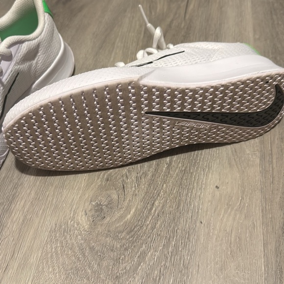 Nike Vapor - Picture 4 of 4